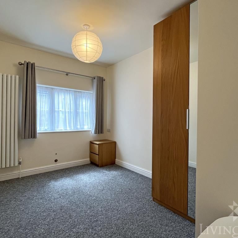 2 bedroom ground floor flat to rent - Photo 1
