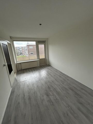 Te huur: Appartement Winston Churchilllaan 11 in Spijkenisse - Photo 4