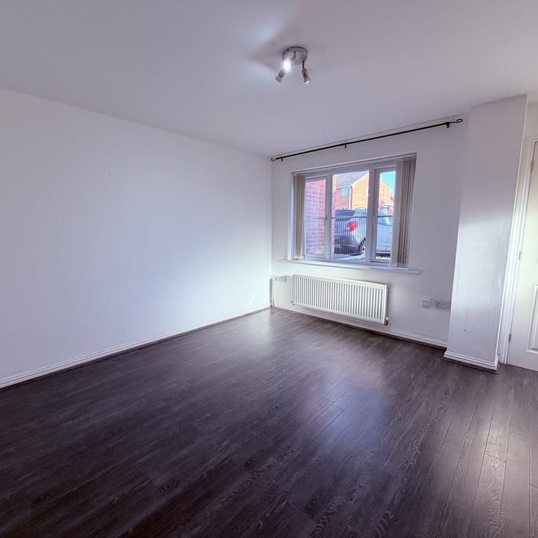 3 bedroom end of terrace house to rent - Photo 1