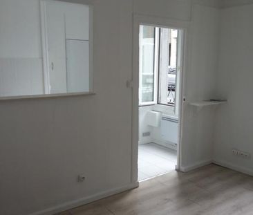 Location Appartement 1 pièce 21m² IVRY SUR SEINE 94200 - Photo 1