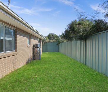 Recently New two bedroom Granny Flat With Water Included! - Photo 4