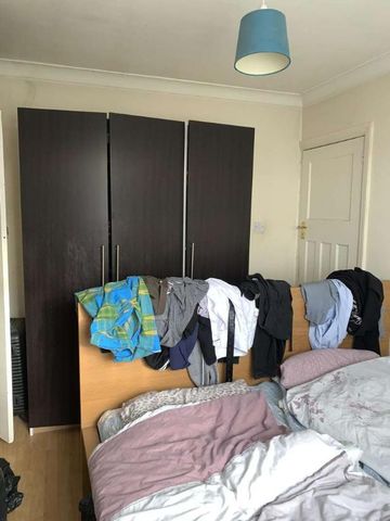 Harrow, HA2 - Photo 5