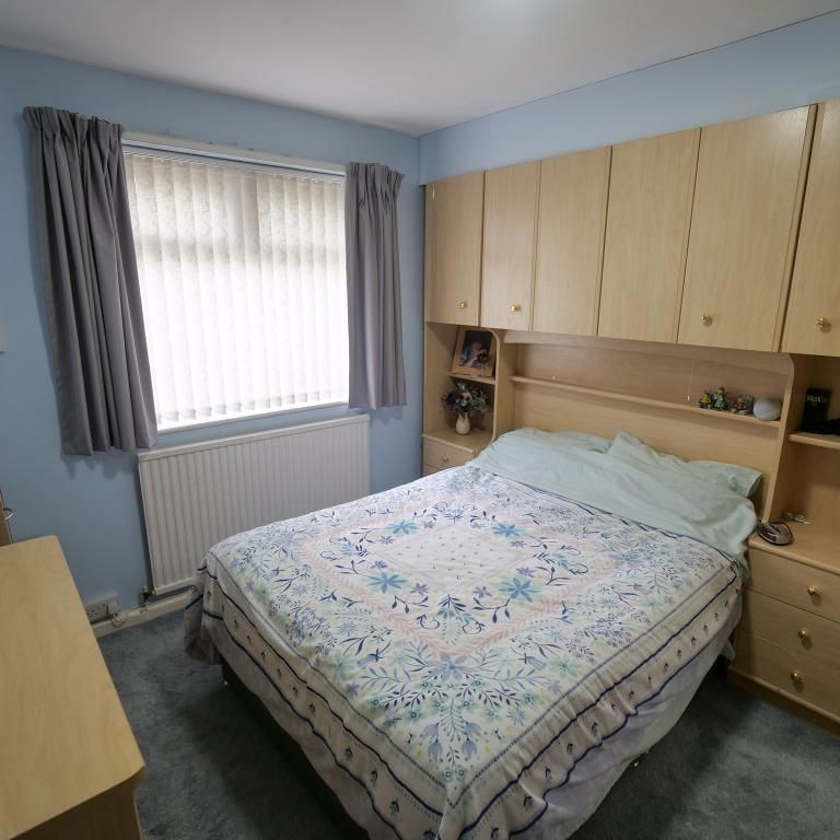 3 bedroom bungalow to rent - Photo 1