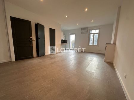 Apartment - Photo 2