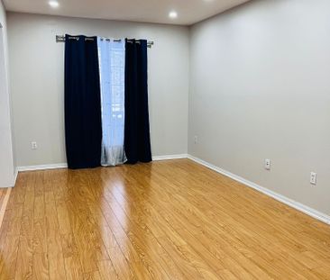 For Lease - 16 Marshmarigold Drive, Brampton, Ontario - Photo 2