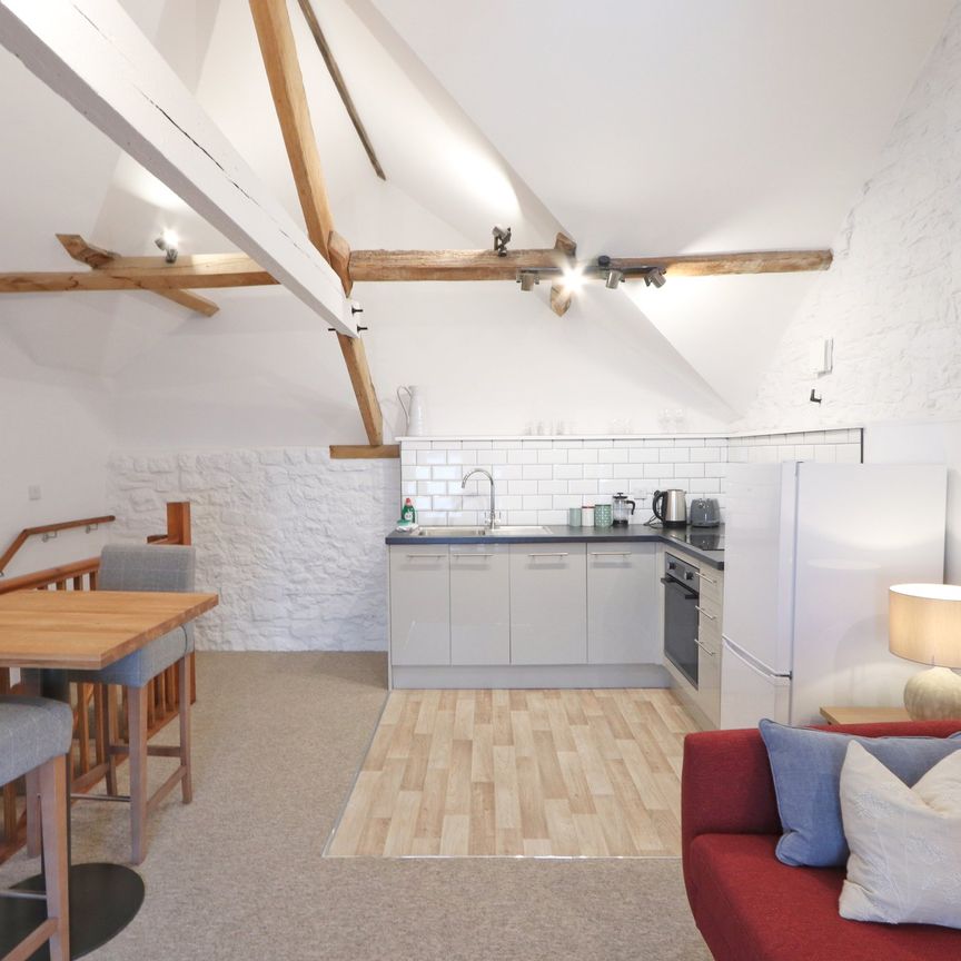 1 Bedroom Home – Medium Let - Photo 1