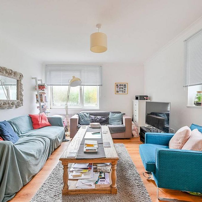 2 bedroom flat to rent - Photo 1