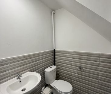 3 Bed Semi-Detached House, Vanbrugh Crescent, L4 - Photo 1