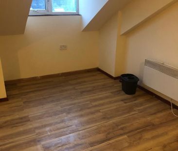 Studio to rent - Photo 6