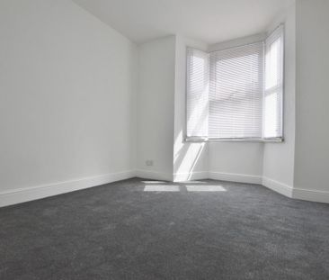 5 bedroom terraced house to rent - Photo 2