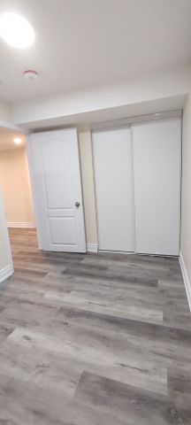 For Lease - 3185 Chamberlain Court, Mississauga, Ontario - Photo 4