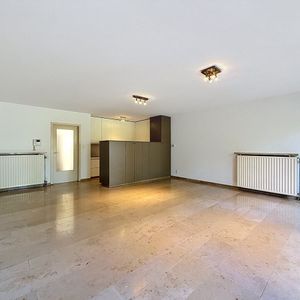Appartement te huur in Roeselare voor € 740 met 2 slaapkamers - Photo 2