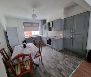 West Chilton Terrace, Chilton, DL17 - Photo 4