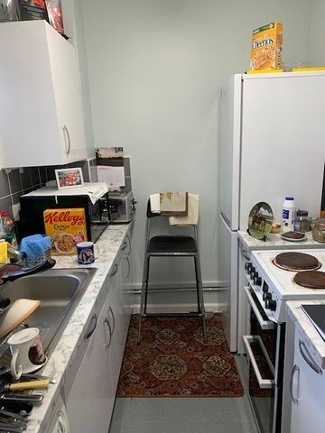 Room in a Shared Flat, Kingswood Drive, SE21 - Photo 4