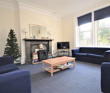 8 bedroom semi-detached house to rent - Photo 1