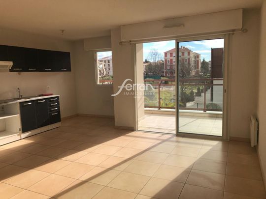 Location Appartement 3 pièces 64m² DRAGUIGNAN 83300 - Photo 1