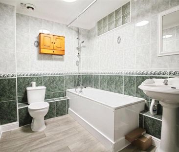 3 bedroom terraced house to rent - Photo 6