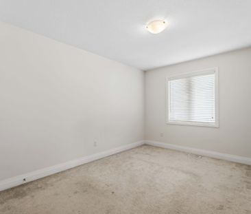 For Lease - 6679 Cropp Street, Niagara Falls, Ontario - Photo 5