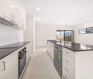 6 Maddox Street, Logan Reserve - Photo 5