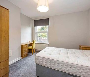 Beeston: Windsor Street Bed, Bath Student House, NG9 - Photo 2