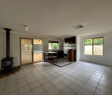 Big Yard, Big Pool, Big Entertaining Energy! - Photo 4