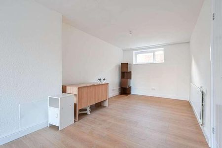 Saltram Close, Tottenham, N15 - Photo 3