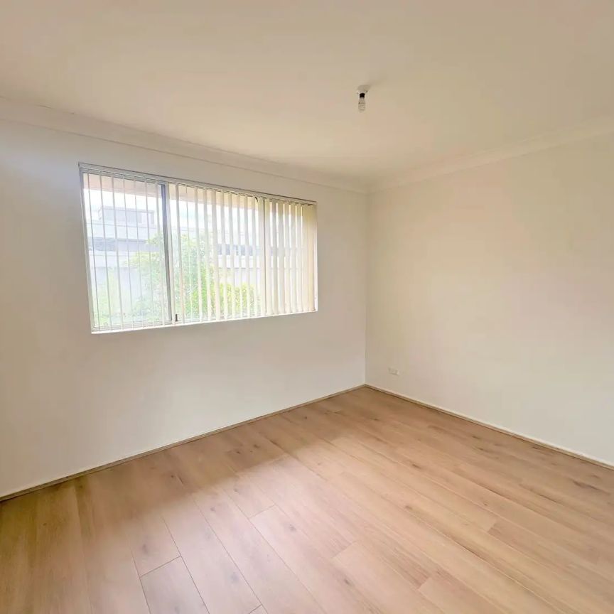 “Walk To Everything!” - Photo 1