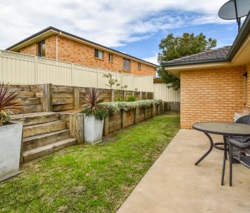 Comfortable & Low-Maintenance Living in a Quiet Location - Photo 4