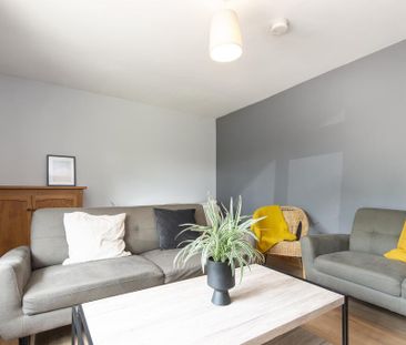 5 bedroom semi-detached house to rent - Photo 1