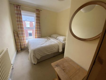 2 bedroom terraced house to rent - Photo 3