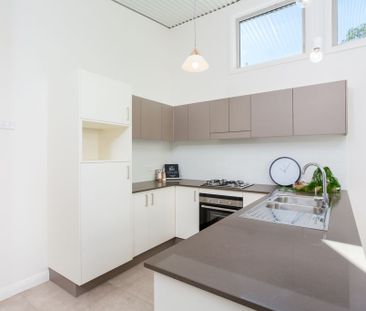 3/7A Date Street, Adamstown - Photo 2