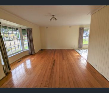 30 Clunies Ross Crescent, Mulgrave, Vic 3170 - Photo 6