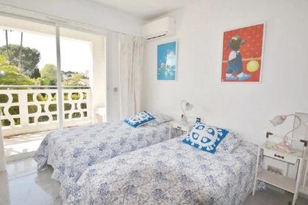 VILLA CALIFORNIENNE PRES DES PLAGES DE LA GAROUPE - Photo 5