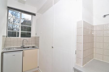 1 bedroom Flat To Let Total Size: 385 SQ FT - Photo 4