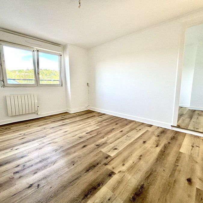 Appartement 3 pièces à - Photo 1
