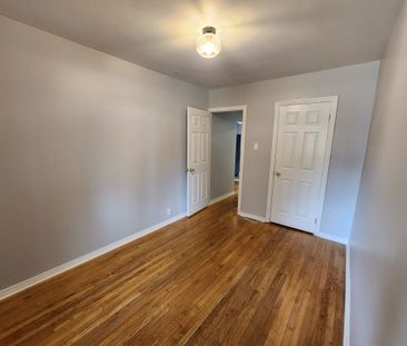 For Lease - 16 Sixteenth Street, Toronto, Ontario - Photo 2