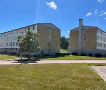 Åslidsgatan, Vålberg - Photo 1