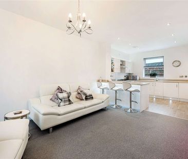 Beautifully presented three bedroom home with stylish open plan liv... - Photo 1