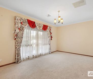 15 Craft Street, Lake Albert, NSW 2650 - Photo 3