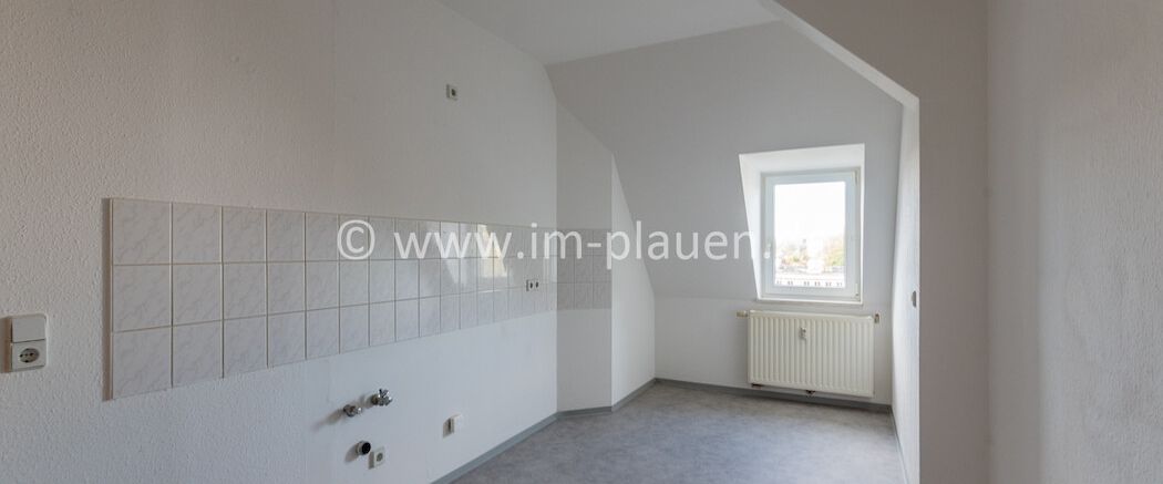 Dachgeschoß - 4 Zimmer Familienwohnung in Plauen zur Miete - Badewanne - EBK - Am Unteren Bahnhof - Foto 1