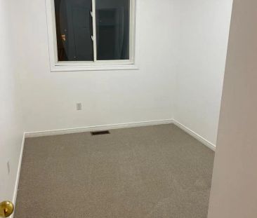 36 ELI SHACKELTON COURT E - Photo 4