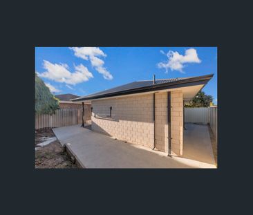 MODERN COMFORT AWAITS: STUNNING 2-BEDROOM GRANNY FLAT IN WAIKIKI - Photo 4