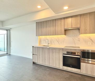 For Lease - 1 Concord Cityplace Way Unit# 3708, Toronto, Ontario - Photo 6