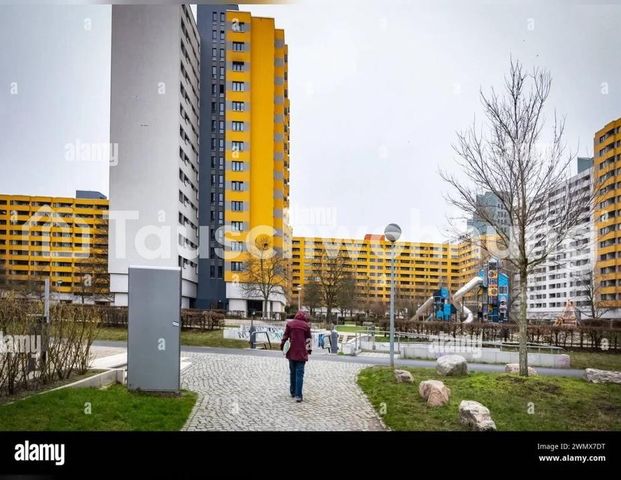 TAUSCHWOHNUNG Schöne 2 Zimmer in Märkische Viertel gegen ab 3-3,5 Zimmer - Foto 1