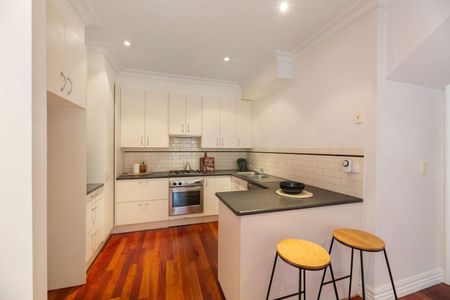 7 Marks Street, Strathmore VIC 3041 - Photo 5