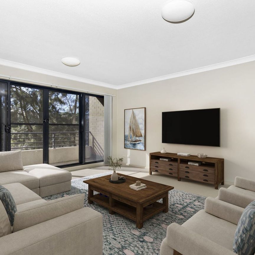 Central and spacious - Photo 1
