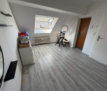 Charmante 1-Zimmer-Dachgeschosswohnung in Salzburg - Photo 6