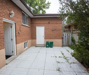 For Lease - 387 Crosby Avenue Unit# Bachlor-Basement, Richmond Hill... - Photo 3