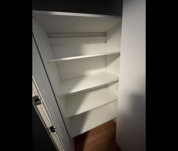 YORK HOUSE - Photo 3