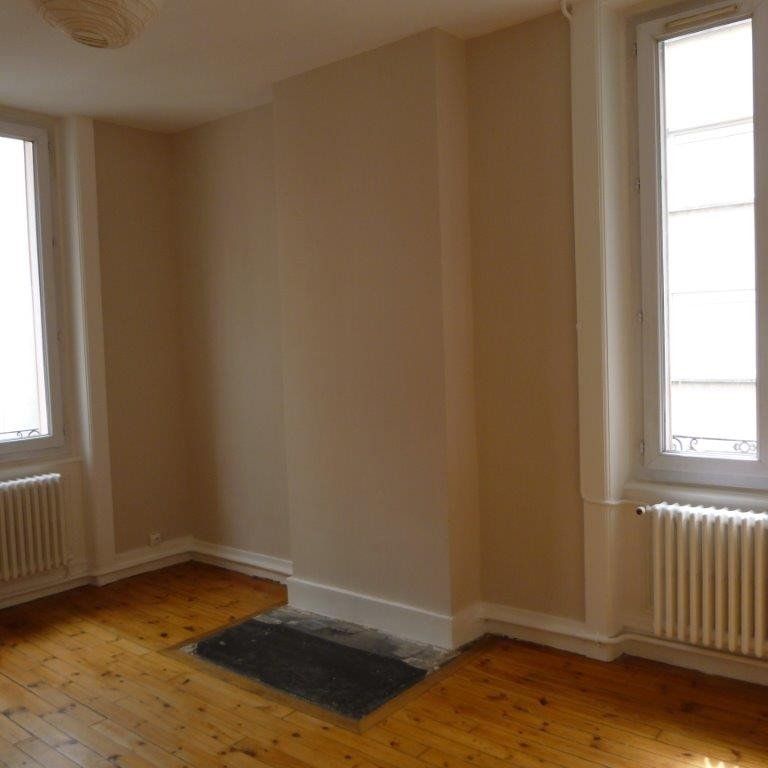 APPARTEMENT T8 A LOUER - Photo 1